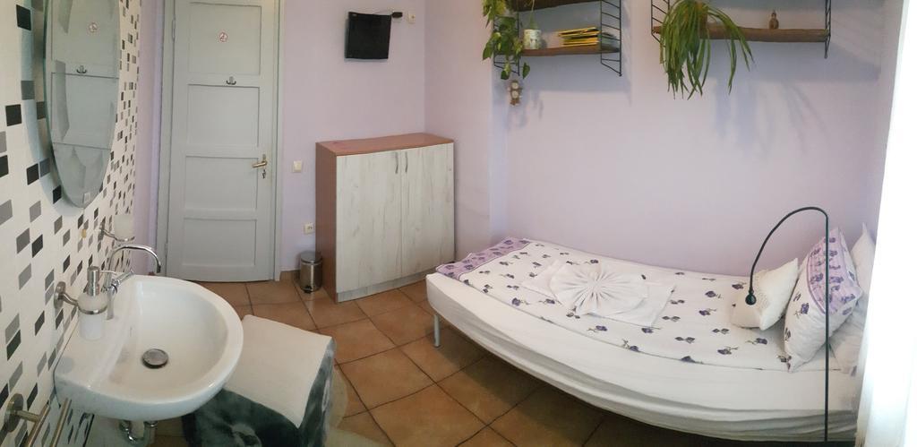 Trakia Bed & Breakfast Sofia Buitenkant foto